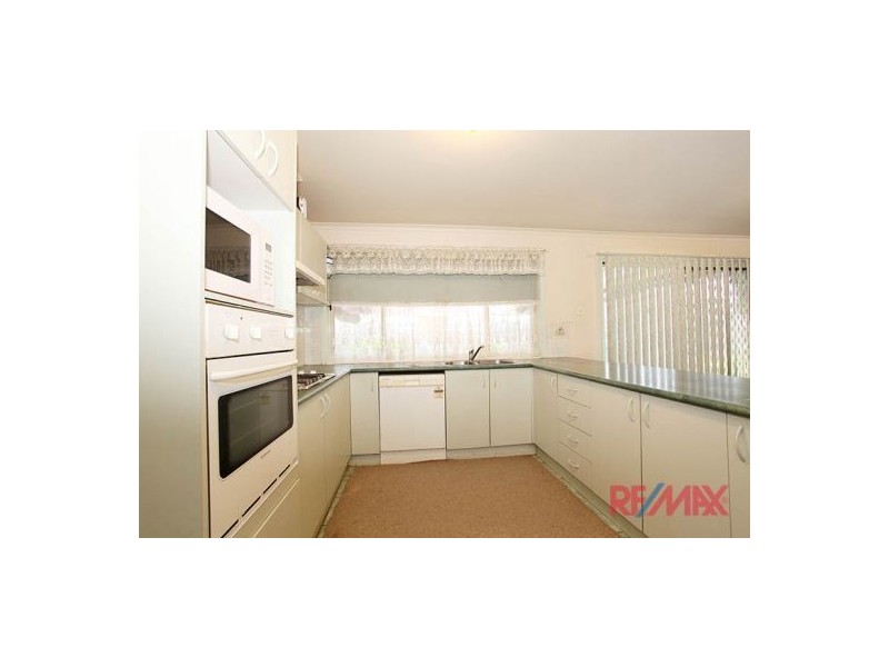 11 Botanical Grove, Doveton VIC 3177