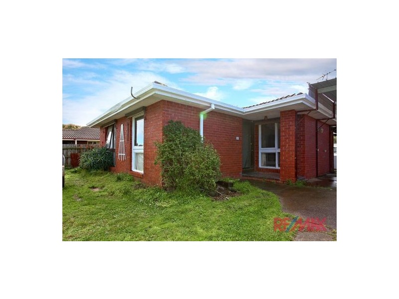 8 Trawalla Court, Hampton Park VIC 3976