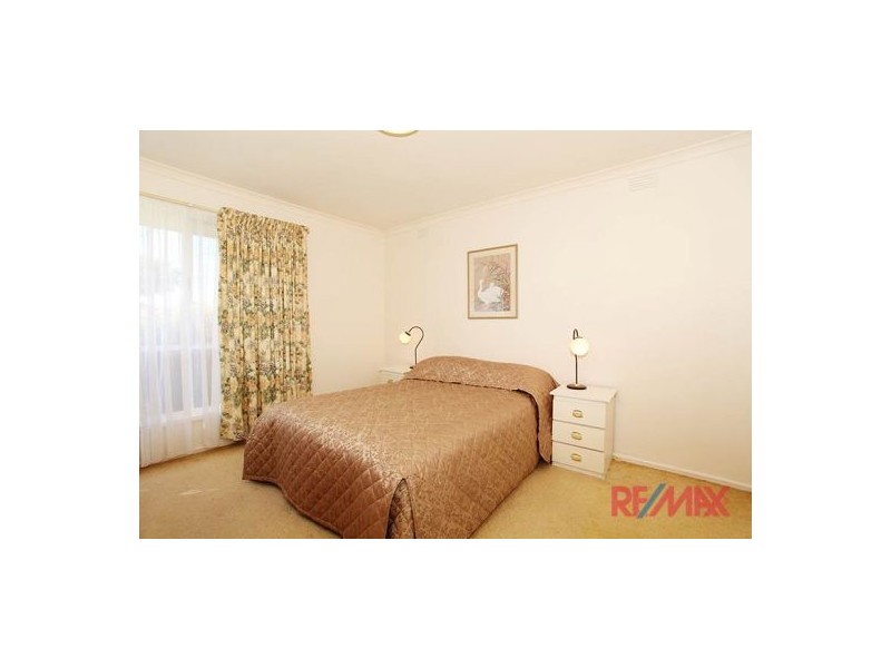 4 York Court, Keysborough VIC 3173