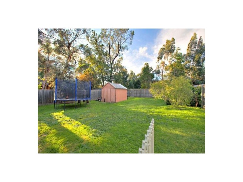 17 Upton Crescent, Narre Warren VIC 3805