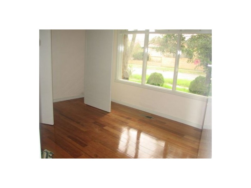 4 Goodwood Drive, Springvale VIC 3171