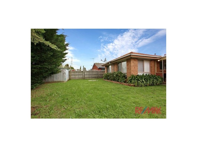 72 Raisell Road, Cranbourne West VIC 3977