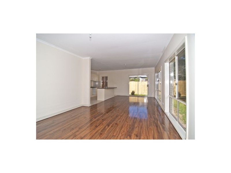 1/31 Mcfees Road, Dandenong North VIC 3175