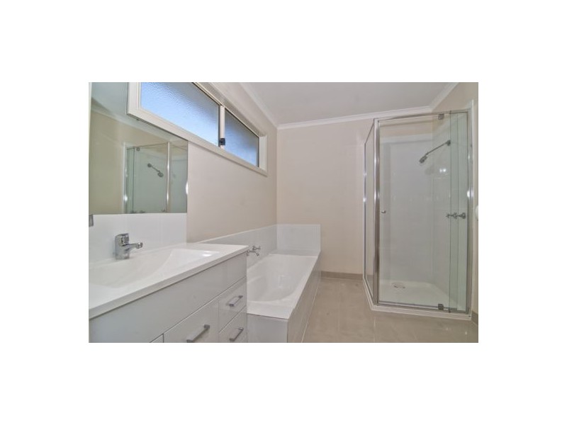 1/31 Mcfees Road, Dandenong North VIC 3175