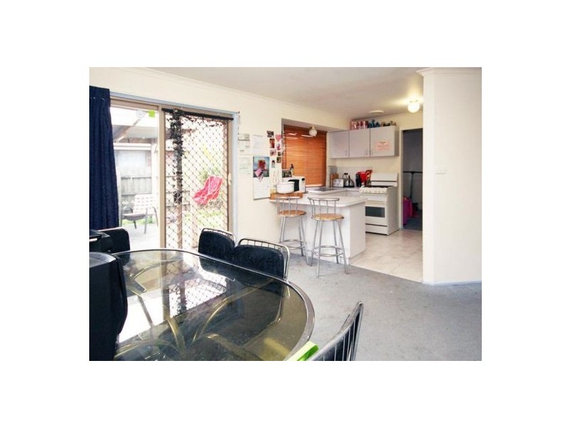 37 Bernborough Avenue, Cranbourne VIC 3977