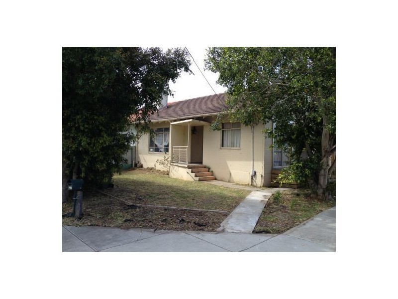 27 Kanooka Grove, Doveton VIC 3177