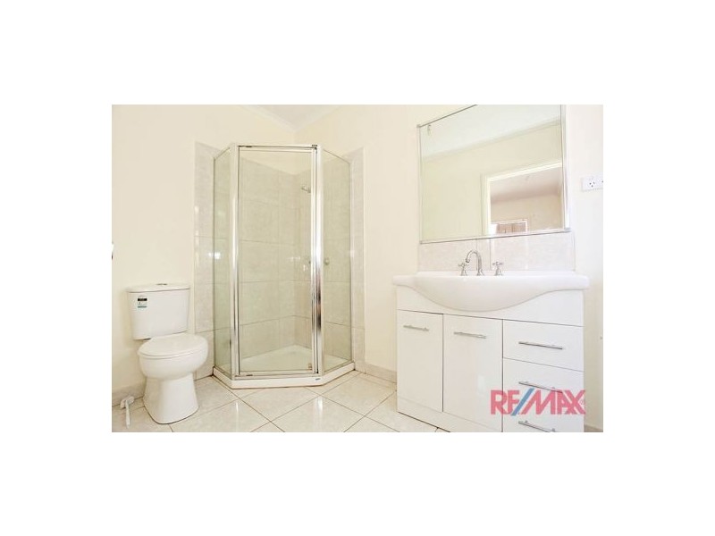 1a Oleander Street, Doveton VIC 3177