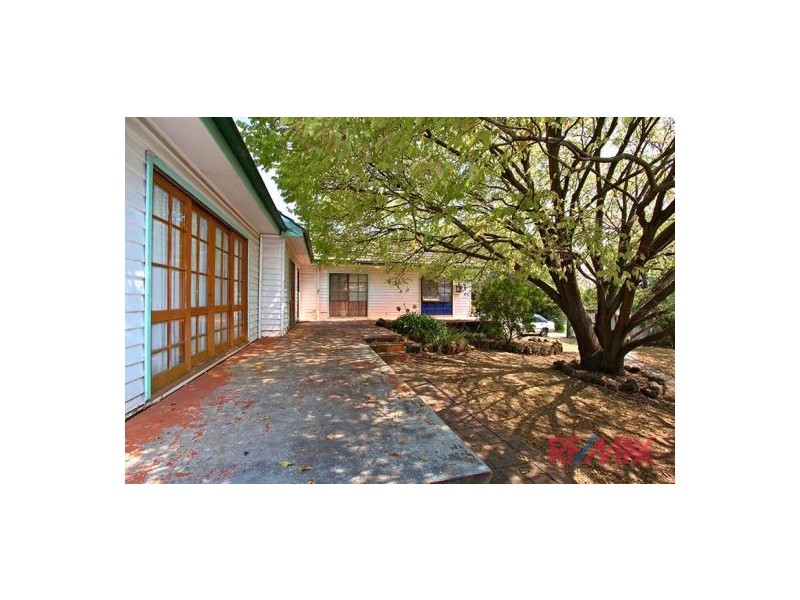 77 Doveton Avenue, Eumemmerring VIC 3177