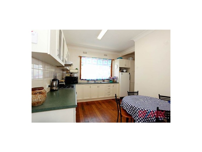 77 Doveton Avenue, Eumemmerring VIC 3177