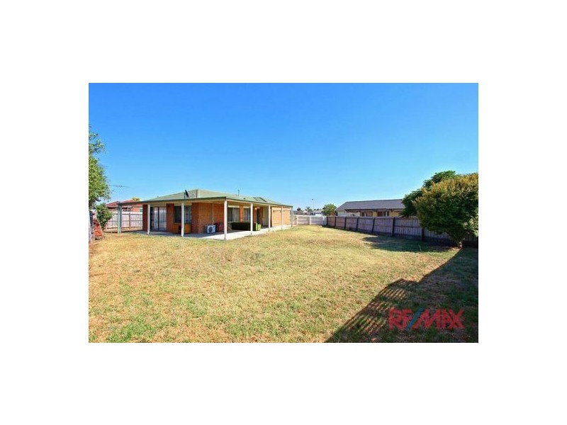 9 Andre Court, Cranbourne VIC 3977