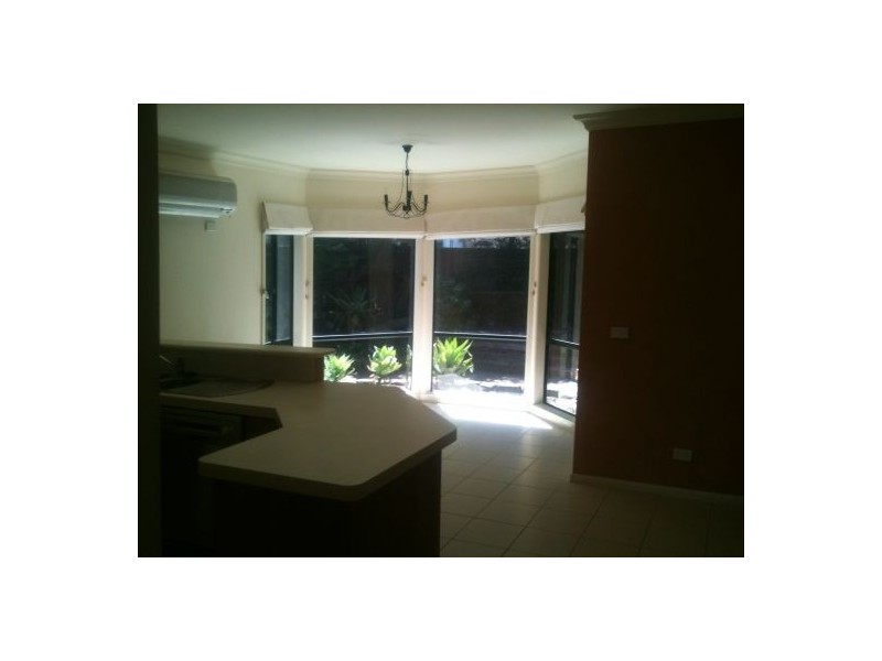 8 Winterton Court, Hallam VIC 3803