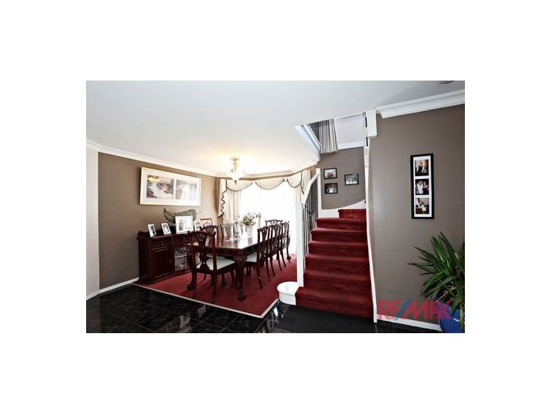17 Burlington Chase, Hampton Park VIC 3976