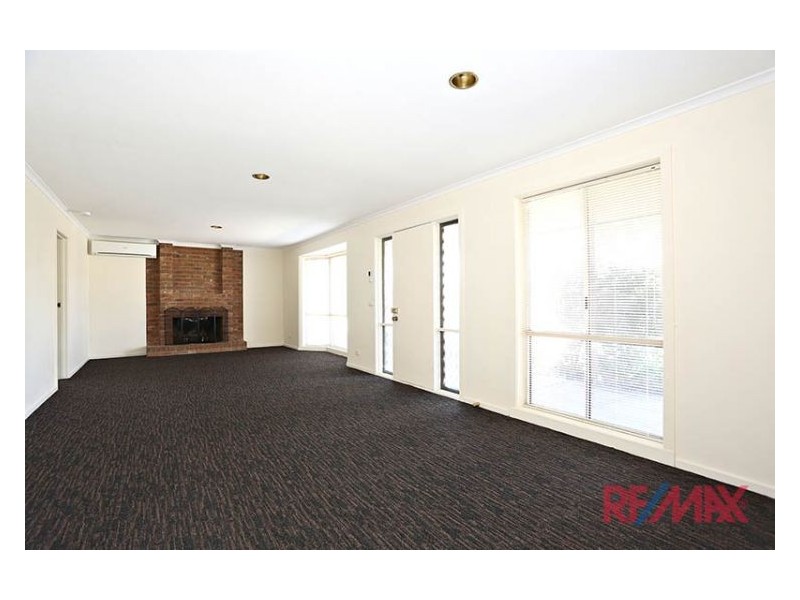 16 Regal Avenue, Hallam VIC 3803