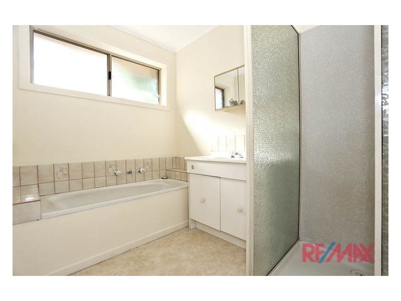 16 Regal Avenue, Hallam VIC 3803