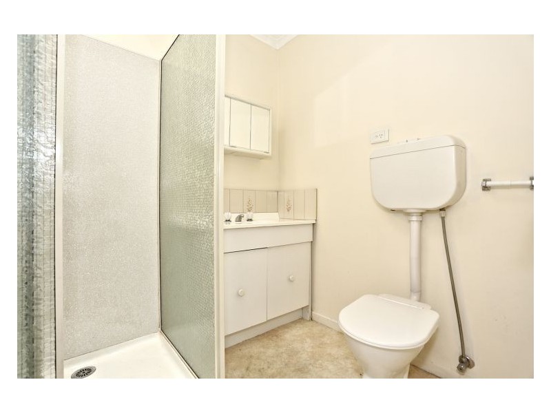 16 Regal Avenue, Hallam VIC 3803