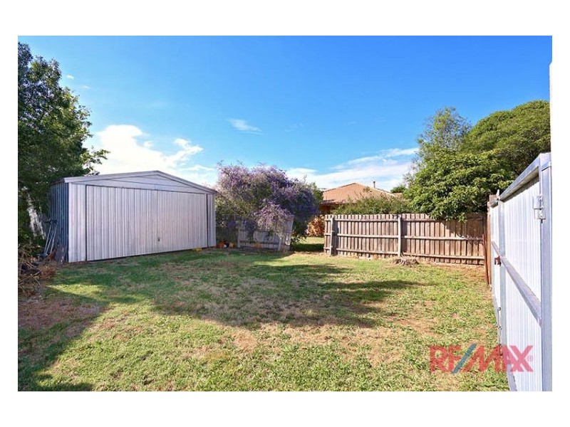 16 Regal Avenue, Hallam VIC 3803