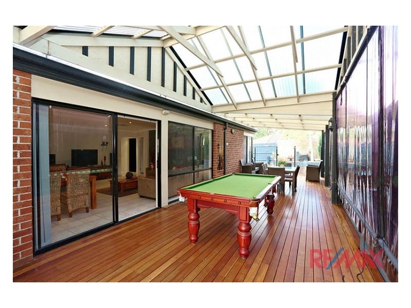 10 Redleaf Close, Hampton Park VIC 3976