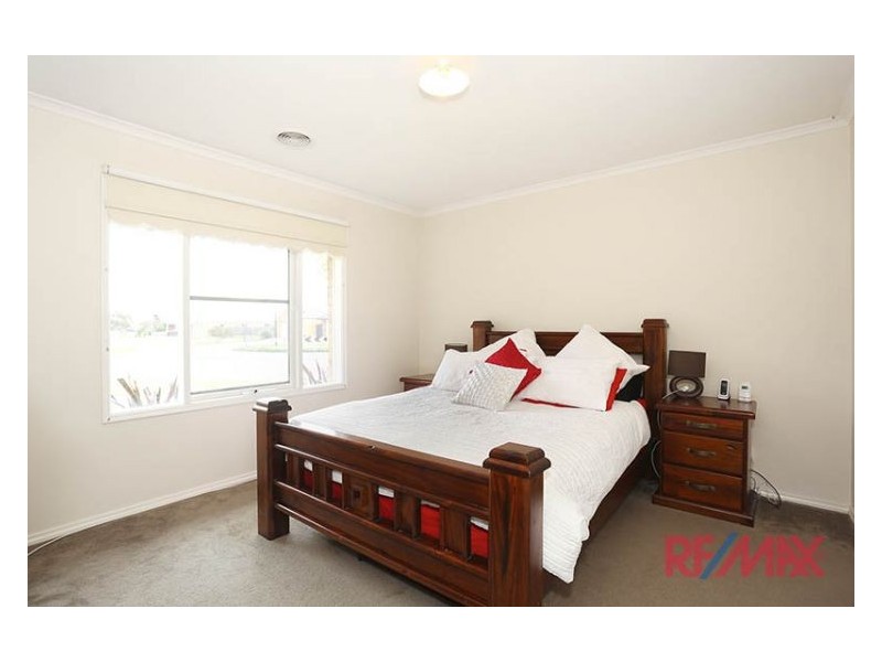 71 Fairhaven Boulevard, Cranbourne West VIC 3977