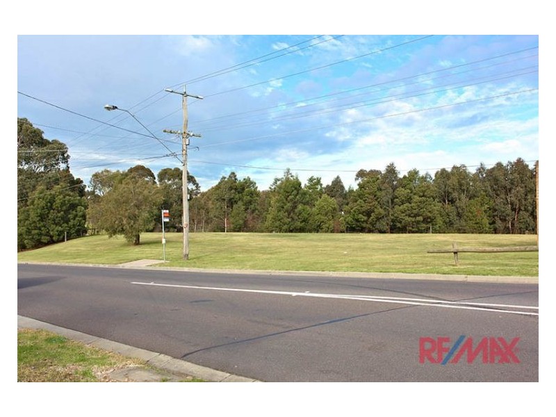 18 Laurel Avenue, Doveton VIC 3177