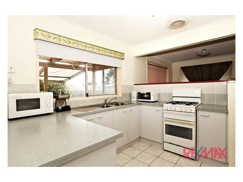 72 Raisell Rd, Cranbourne VIC 3977