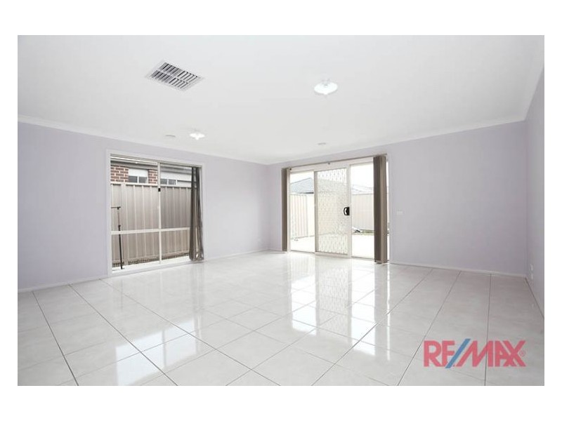 4 Libby Court, Hampton Park VIC 3976