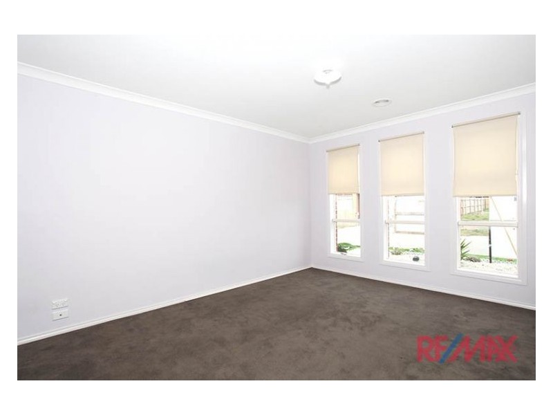 4 Libby Court, Hampton Park VIC 3976