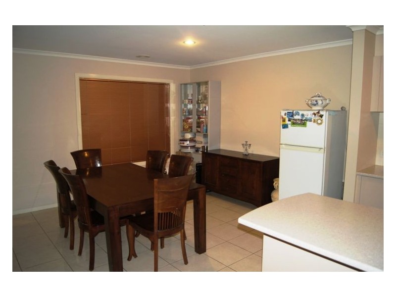 27 Fleet Street, Narre Warren South VIC 3805