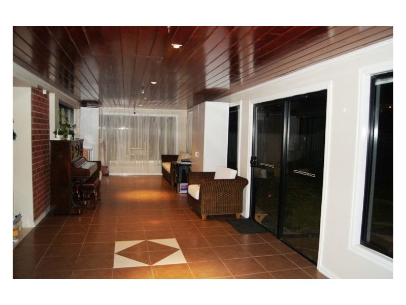 27 Fleet Street, Narre Warren South VIC 3805