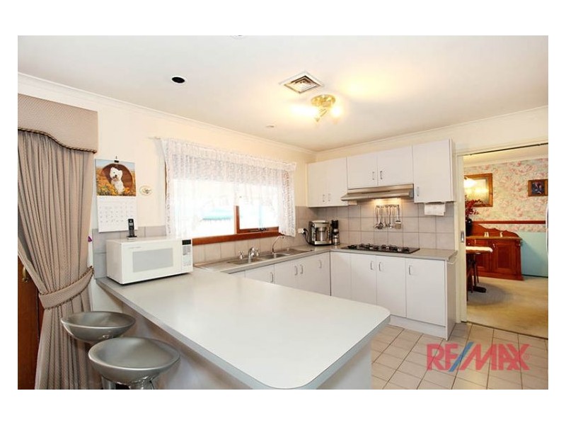 1 Jambe Court, Hampton Park VIC 3976