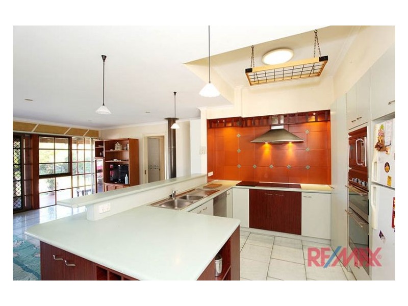 28 Redfern Crescent, Mulgrave VIC 3170