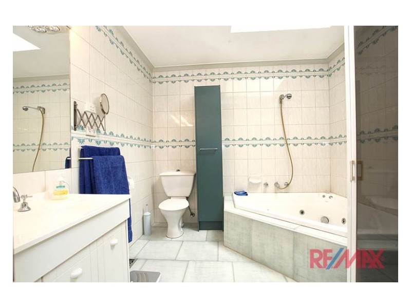 28 Redfern Crescent, Mulgrave VIC 3170