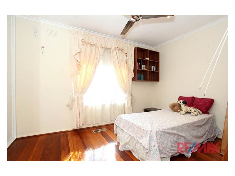 28 Redfern Crescent, Mulgrave VIC 3170