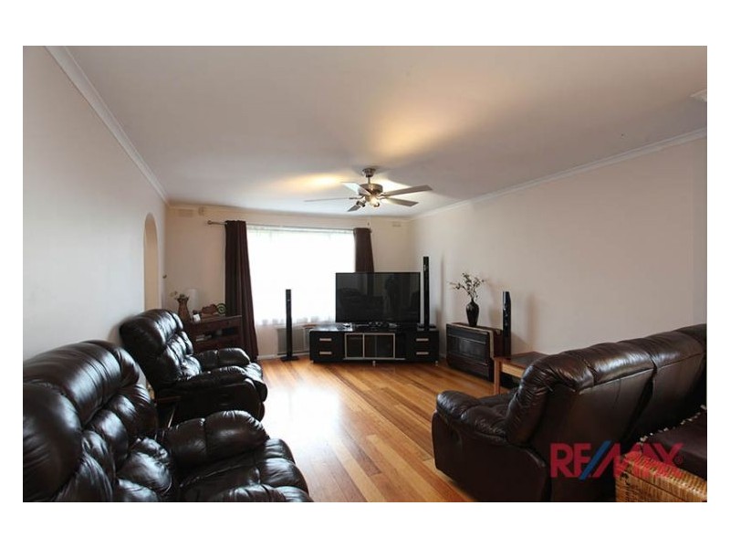 21 Allison Avenue, Eumemmerring VIC 3177