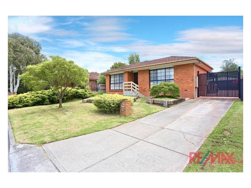 2 Bowen Court, Berwick VIC 3806