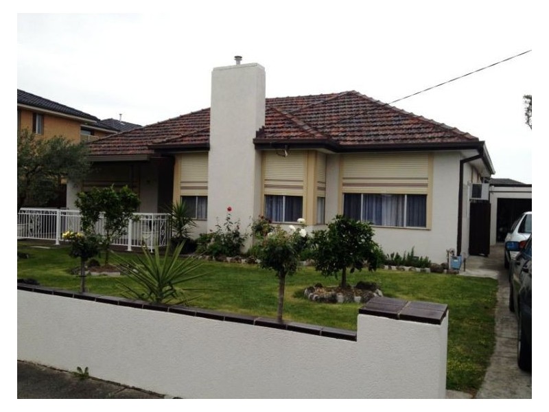 1/17 Robert Street, Dandenong VIC 3175