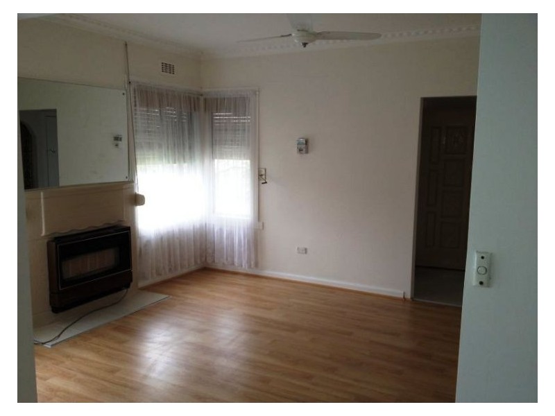 1/17 Robert Street, Dandenong VIC 3175