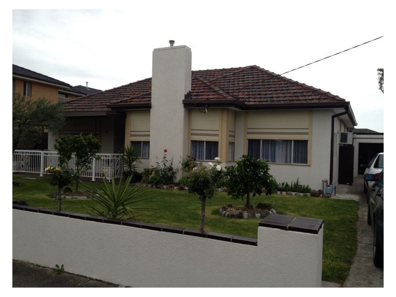 1/17 Robert Street, Dandenong VIC 3175