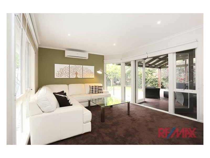 1 Karol Court, Hampton Park VIC 3976