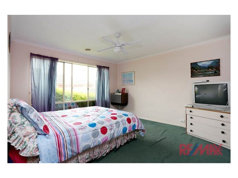 5 Keystone Court, Lynbrook VIC 3975