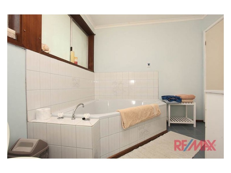 21 Allison Avenue, Eumemmerring VIC 3177