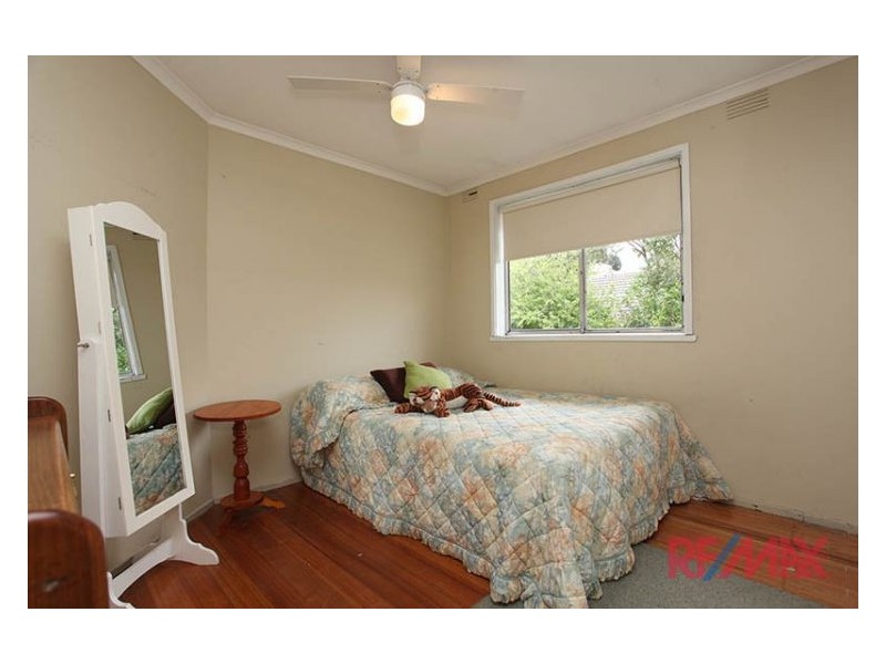 21 Allison Avenue, Eumemmerring VIC 3177