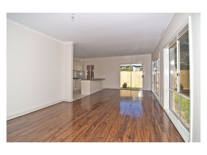 1/31 Mcfees Road, Dandenong North VIC 3175