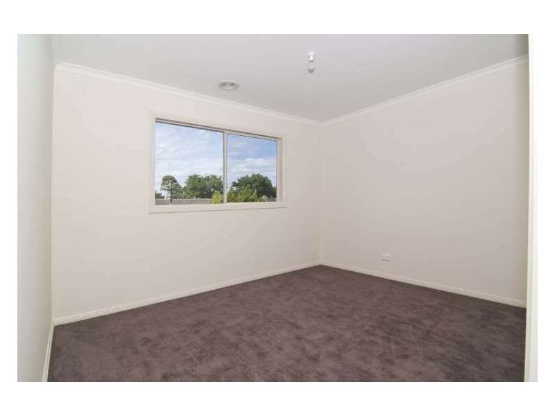 1/31 Mcfees Road, Dandenong North VIC 3175