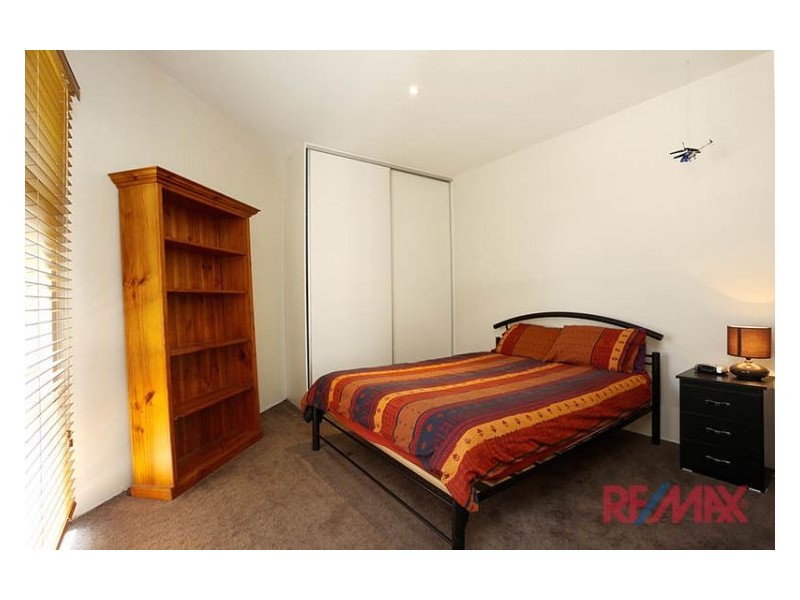 2 Dyson Drive, Lynbrook VIC 3975