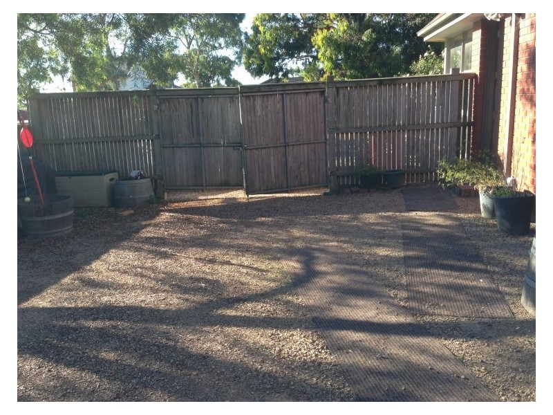 2 Dyson Drive, Lynbrook VIC 3975