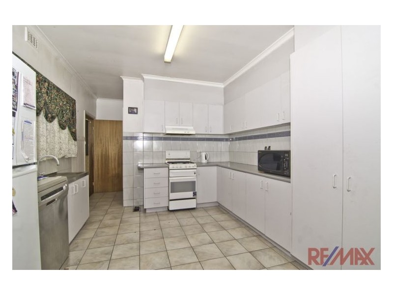 4 Olive Road, Eumemmerring VIC 3177