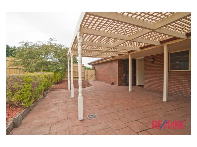 2 Ohio Crescent, Narre Warren VIC 3805