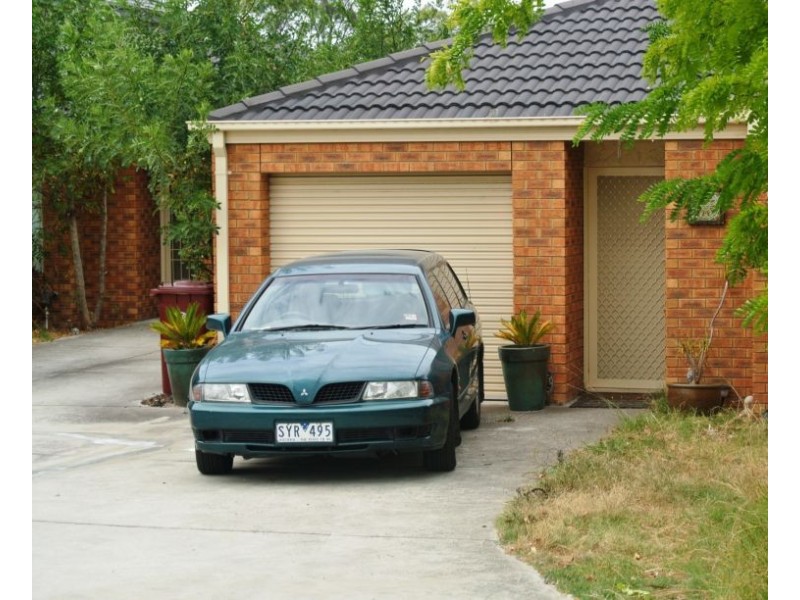 2/4 Eden Court, Noble Park VIC 3174