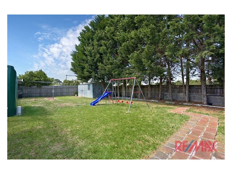 34 Collins Crescent, Berwick VIC 3806