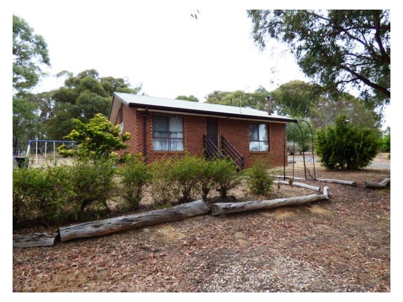 69 Browns Road, Smythesdale VIC 3351